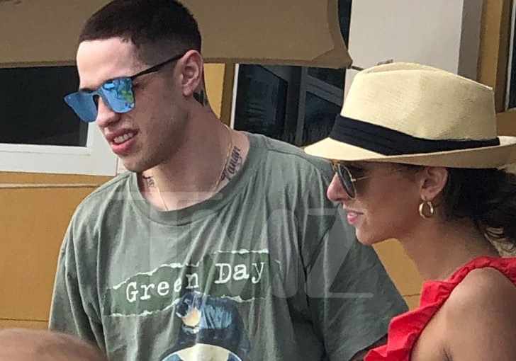 Pete Davidson Chats Up Poolside Hottie to End 2018 … Rockin’ a New Fade Too